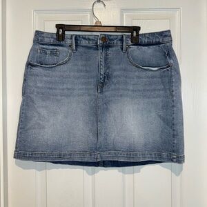 Lane Bryant Blue A-Line Mini Skirt Casual. Size 16